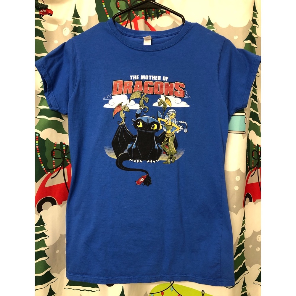 Mother of Dragons T-shirt. GOT & Toothless combo